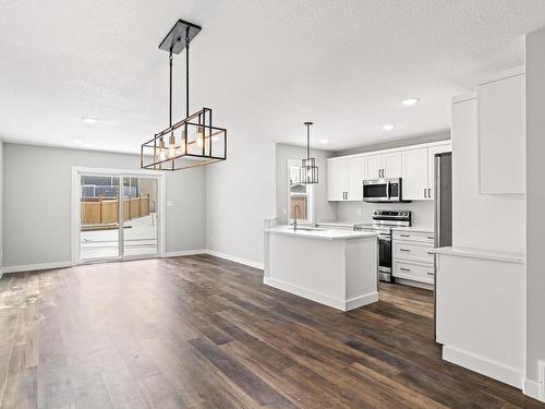 1709A Crestview Way, Cold Lake, AB - Indoor Photo Showing Kitchen