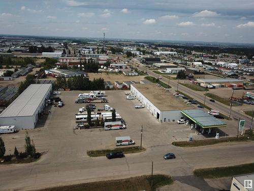 104 South Av, Spruce Grove, AB 