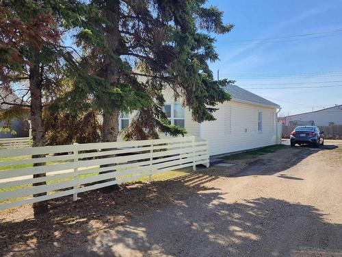 4823 50 Avenue, Elk Point, AB 