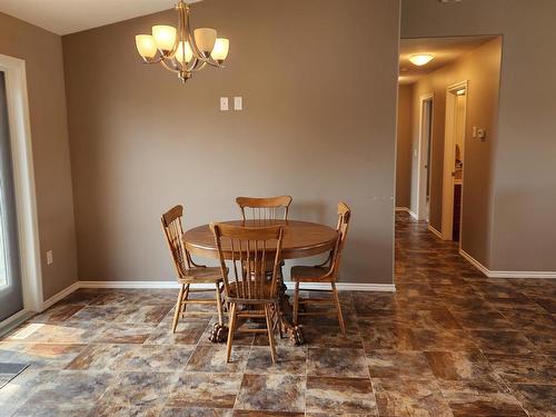 5109 60 Avenue, Elk Point, AB - Indoor Photo Showing Dining Room