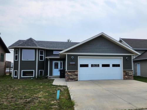 5109 60 Avenue, Elk Point, AB - Outdoor With Facade