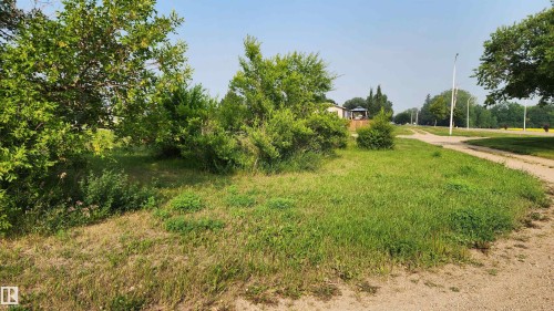 5002 55 Street, Elk Point, AB 
