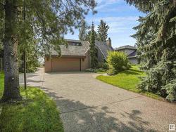 159 QUESNELL CR NW  Edmonton, AB T5R 5P1