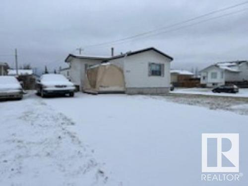 9713 102 Av, Clairmont, AB 