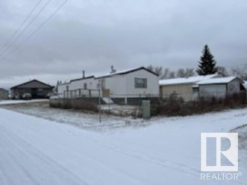 9713 102 Av, Clairmont, AB 