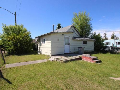 5249 50 St, Mayerthorpe, AB 