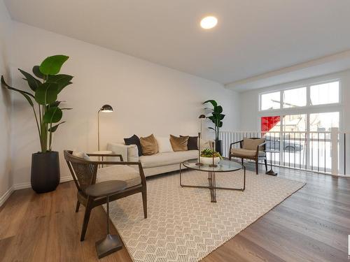 28 Nettle Crescent, St. Albert, AB - Indoor Photo Showing Living Room