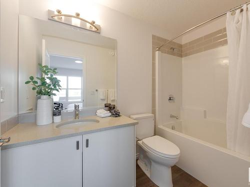 28 Nettle Crescent, St. Albert, AB - Indoor Photo Showing Bathroom