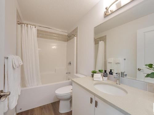 28 Nettle Crescent, St. Albert, AB - Indoor Photo Showing Bathroom