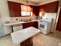 4804 46 St, Two Hills, AB 