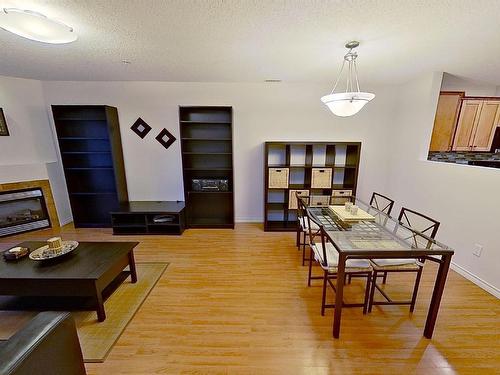 119 12110 106 Avenue Nw, Edmonton, AB - Indoor Photo Showing Dining Room