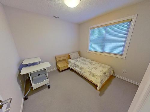 119 12110 106 Avenue Nw, Edmonton, AB - Indoor Photo Showing Bedroom