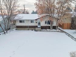 14016 58 ST NW NW  Edmonton, AB T5A 1N4