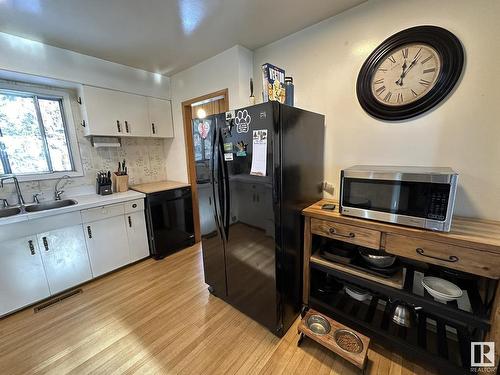 17331 Twp 592 Road, Rural Smoky Lake County, AB - Indoor Photo Showing Kitchen