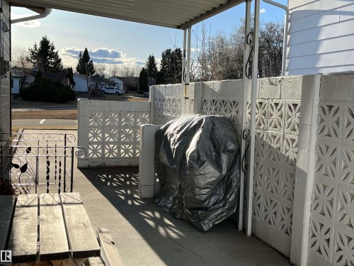 5414 Circle Drive, Elk Point, AB - Outdoor