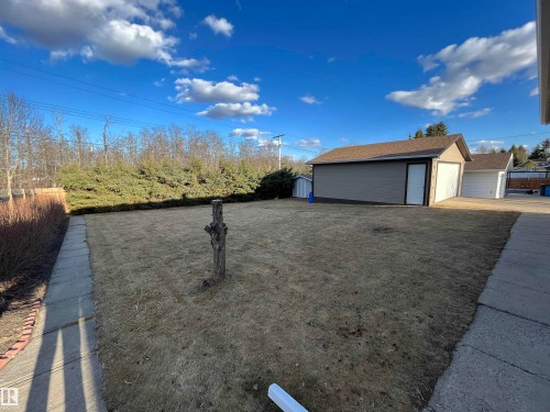 5414 Circle Drive, Elk Point, AB - Outdoor