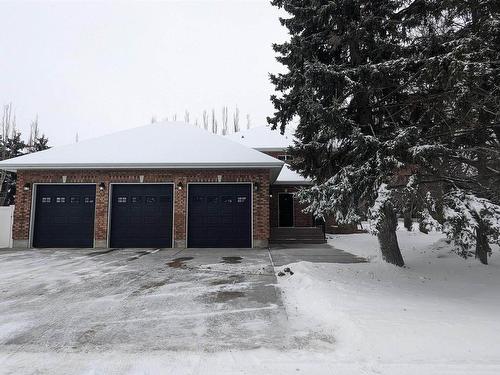 4337 49 Street, Vegreville, AB - Outdoor