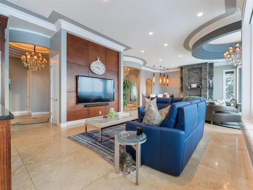 8602 Saskatchewan Drive, Edmonton, AB - Indoor Photo Showing Living Room