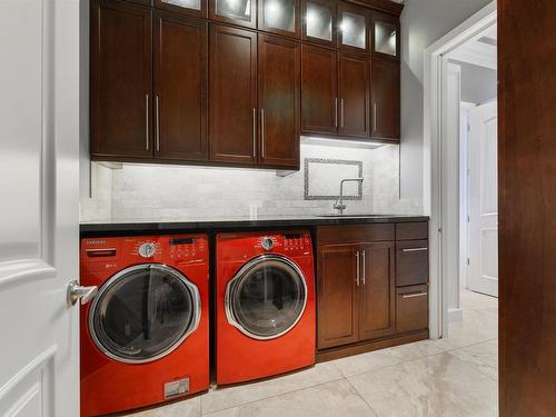 8602 Saskatchewan Drive, Edmonton, AB - Indoor Photo Showing Laundry Room