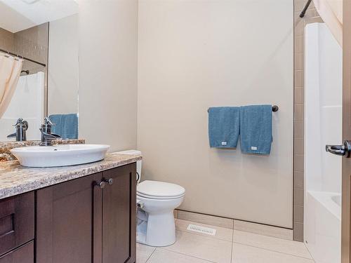 25 55101 Ste. Anne Trail, Rural Lac Ste. Anne County, AB - Indoor Photo Showing Bathroom