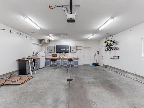 25 55101 Ste. Anne Trail, Rural Lac Ste. Anne County, AB - Indoor Photo Showing Garage