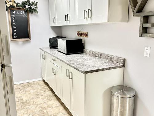 5109 50 Street, Elk Point, AB - Indoor Photo Showing Kitchen