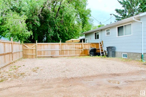 5109 50 Street, Elk Point, AB - Outdoor
