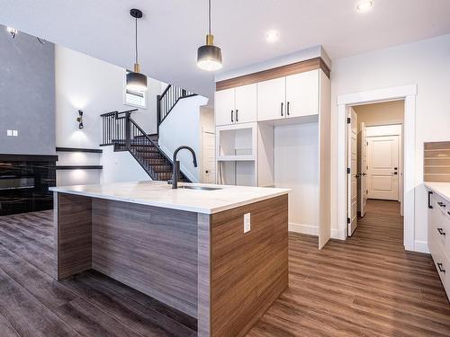 104 Edgefield Way Nw, St. Albert, AB - Indoor Photo Showing Kitchen