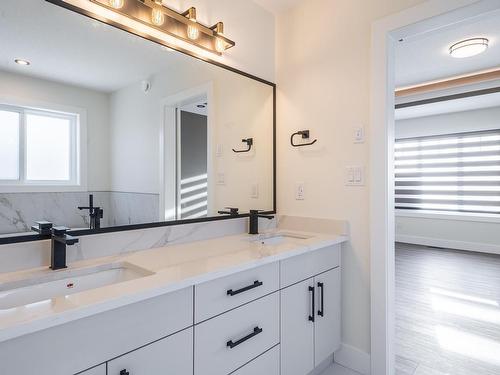 104 Edgefield Way Nw, St. Albert, AB - Indoor Photo Showing Bathroom