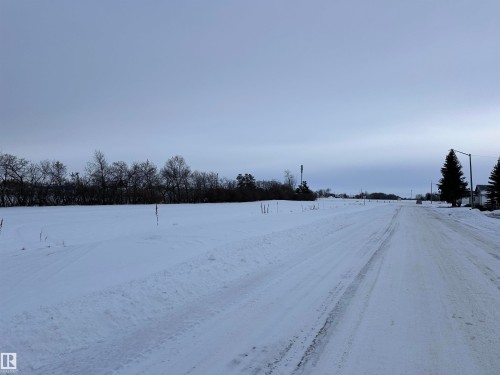 Hwy 18 52 Street, Clyde, AB 