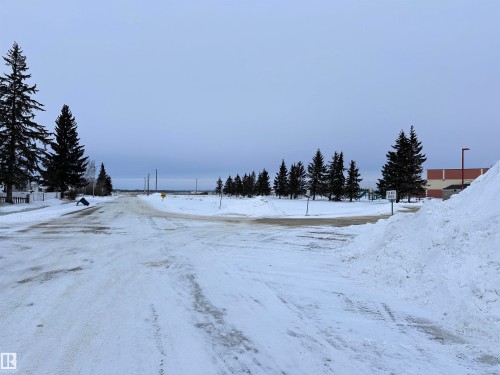 Hwy 18 52 Street, Clyde, AB 