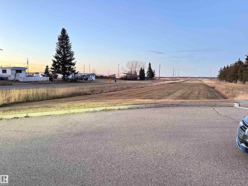 Hwy 18 52 Street, Clyde, AB 