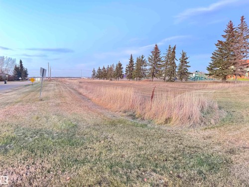 Hwy 18 52 Street, Clyde, AB 