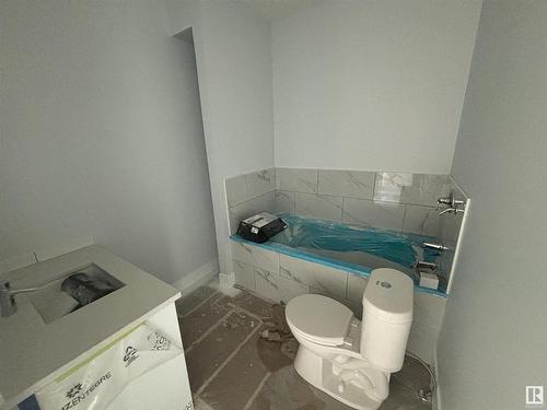 2744 Blatchford Road, Edmonton, AB - Indoor Photo Showing Bathroom