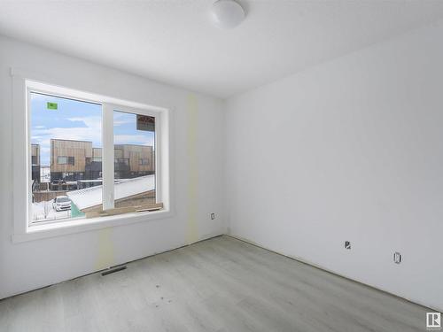 2744 Blatchford Road, Edmonton, AB - Indoor Photo Showing Other Room