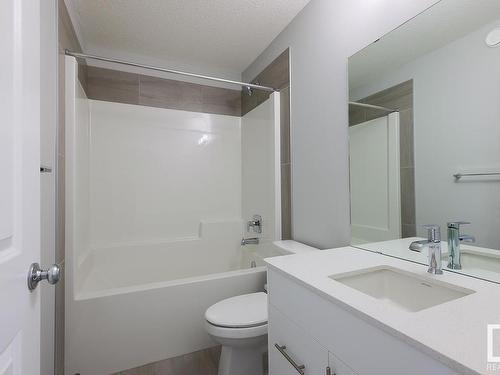 9919 227 Street, Edmonton, AB - Indoor Photo Showing Bathroom