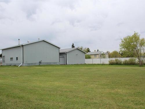 5006 53 Av, Andrew, AB 