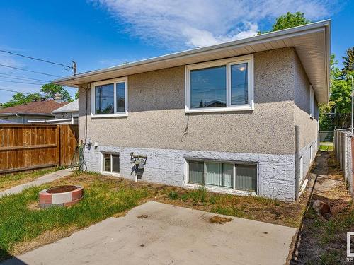 10525 63 Av Nw, Edmonton, AB 