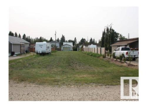 4806 49 St, Calmar, AB 