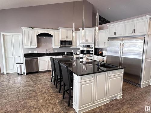 2 59327 Rge Rd 263, Rural Westlock County, AB - Indoor Photo Showing Kitchen With Upgraded Kitchen