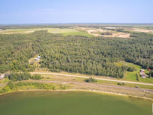 4518 Lakeshore Rd, Rural Parkland County, AB 