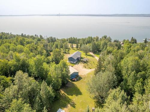 4518 Lakeshore Rd, Rural Parkland County, AB 