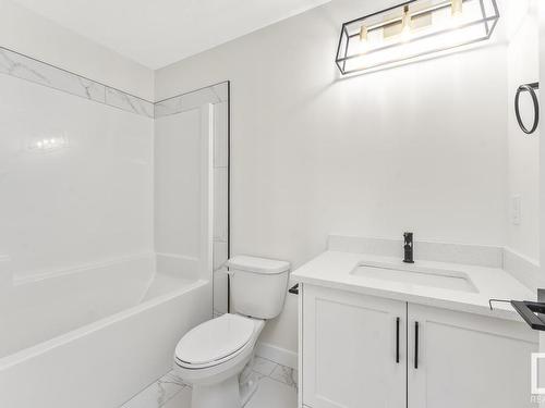 316 Fundy Way, Cold Lake, AB - Indoor Photo Showing Bathroom