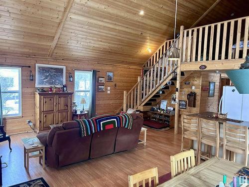 260 465015 Range Road 63A, Rural Wetaskiwin County, AB 