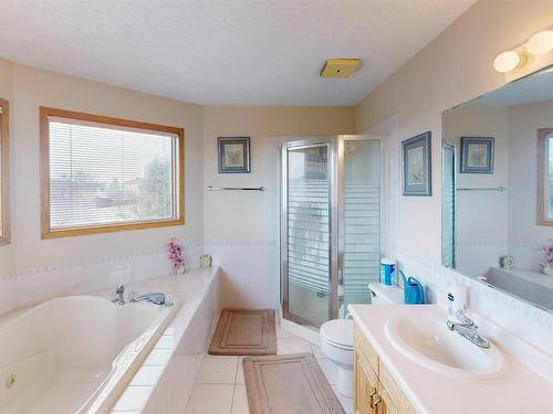 6119 156 Avenue, Edmonton, AB - Indoor Photo Showing Bathroom