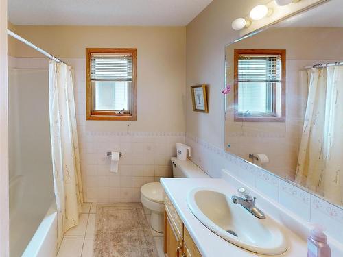 6119 156 Avenue, Edmonton, AB - Indoor Photo Showing Bathroom