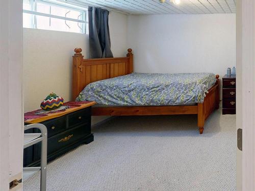 6119 156 Avenue, Edmonton, AB - Indoor Photo Showing Bedroom