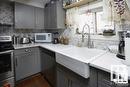 9804 100 St, Morinville, AB 