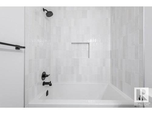 13 Fosbury Link, Sherwood Park, AB - Indoor Photo Showing Bathroom