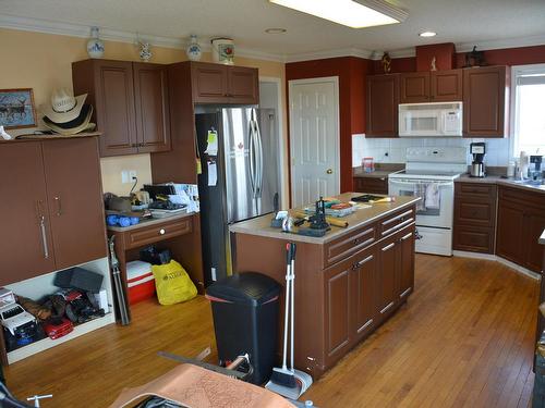 4121 Twp Rd 590, Rural Barrhead County, AB - Indoor Photo Showing Kitchen